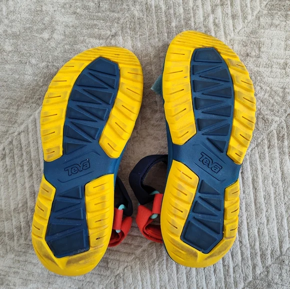 💮 Teva x Outdoor Voices Hurricane XLT 2 Sandals Size 10 - Picture 5 of 6